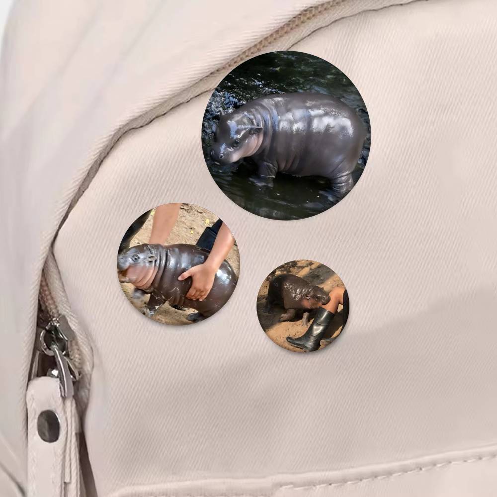 Baby Hippo Moo Deng Badge Tinp - Baby Clothing Japan 评论和价格